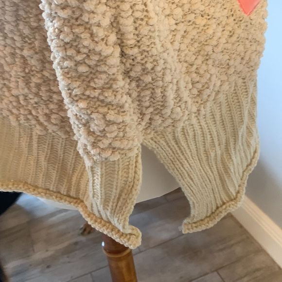 Cozy Cream and Pink Heart Sweater - Picture 5 of 7